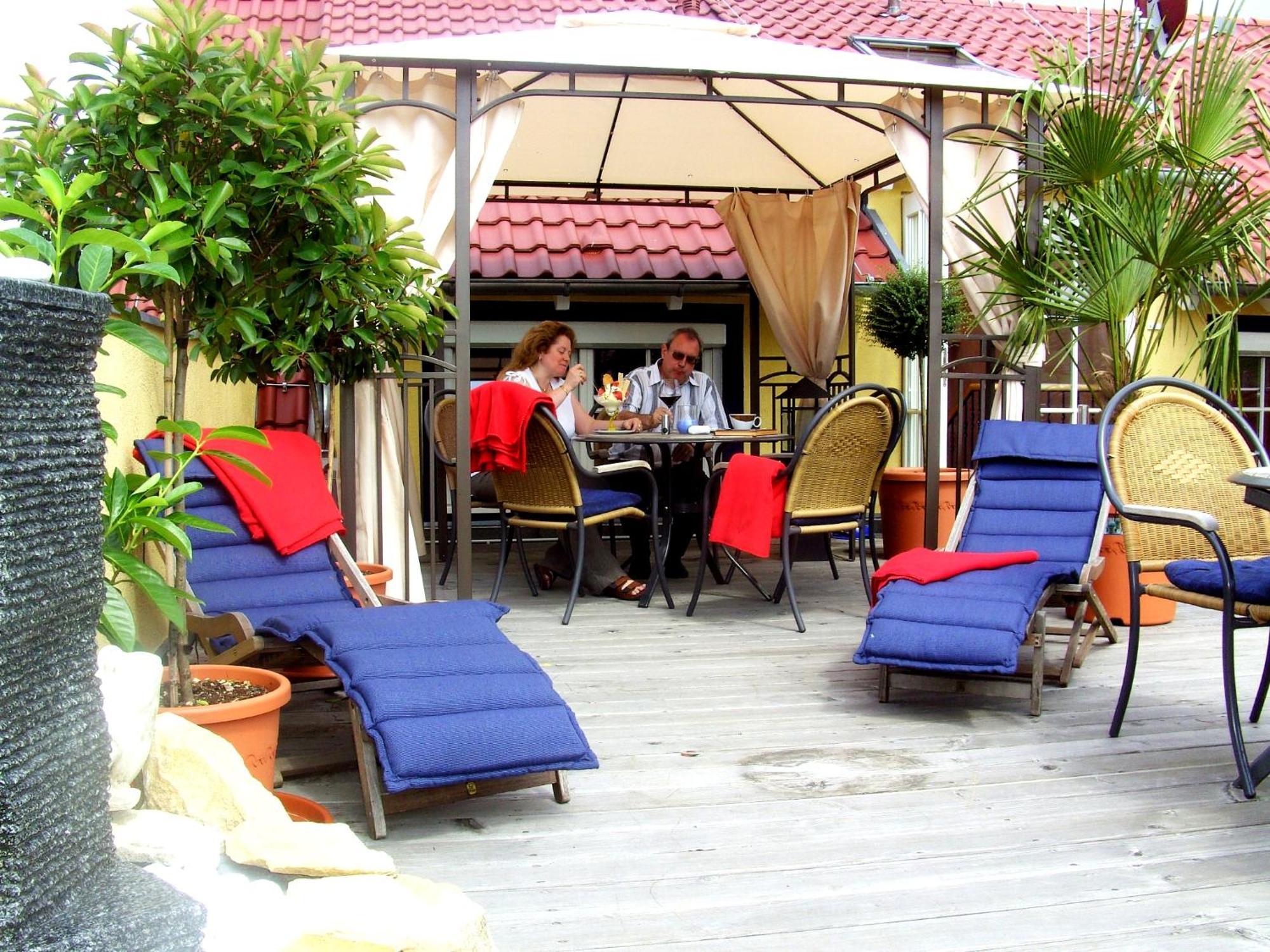 Cleo'S Hotel Kallstadt Exterior photo