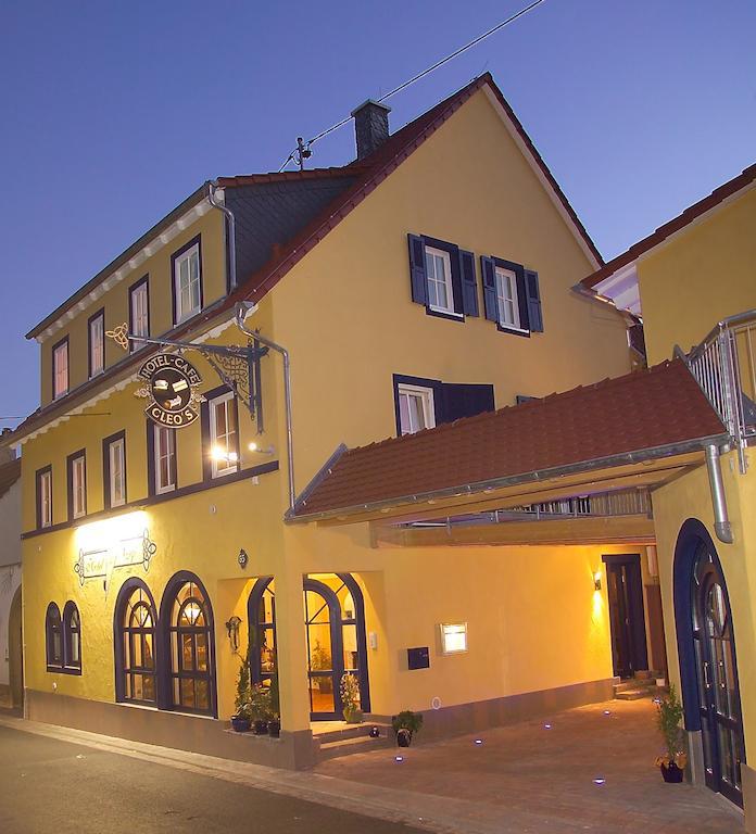 Cleo'S Hotel Kallstadt Exterior photo