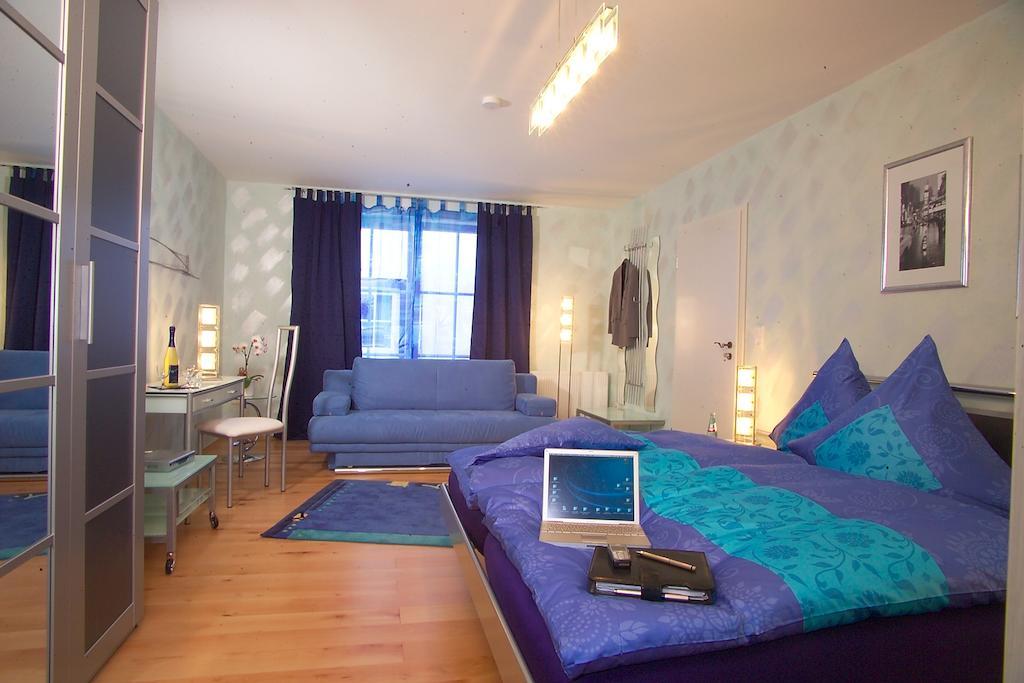 Cleo'S Hotel Kallstadt Room photo